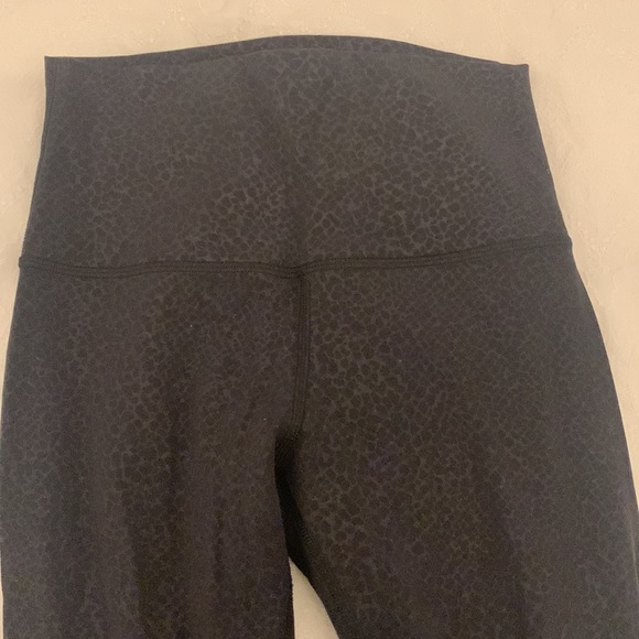 Lululemon snake print leggings - Picture 3 of 4